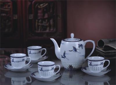 晶玲瓏-祥和茶具 高雅設(shè)計，品質(zhì)傳承